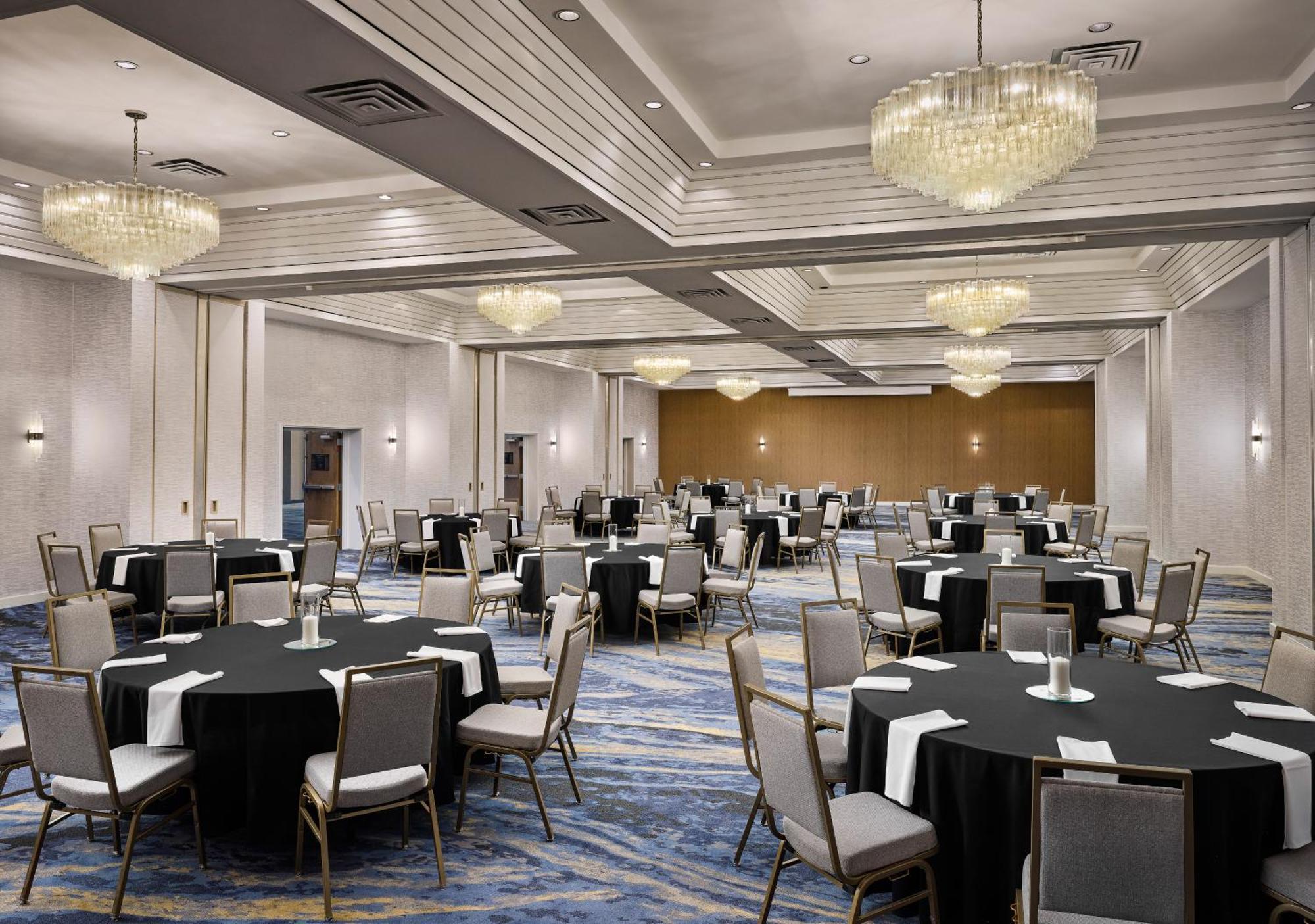 Sheraton Grand Rapids Airport Hotel Cascade Eksteriør bilde